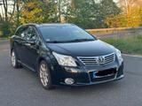 Toyota Avensis Automatik Executive - Toyota Avensis aus 2009: Kombi