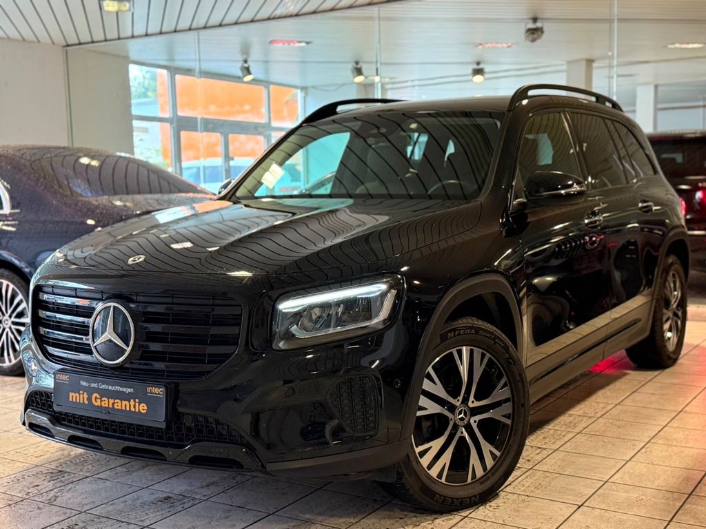 Image of Mercedes-Benz GLB 200