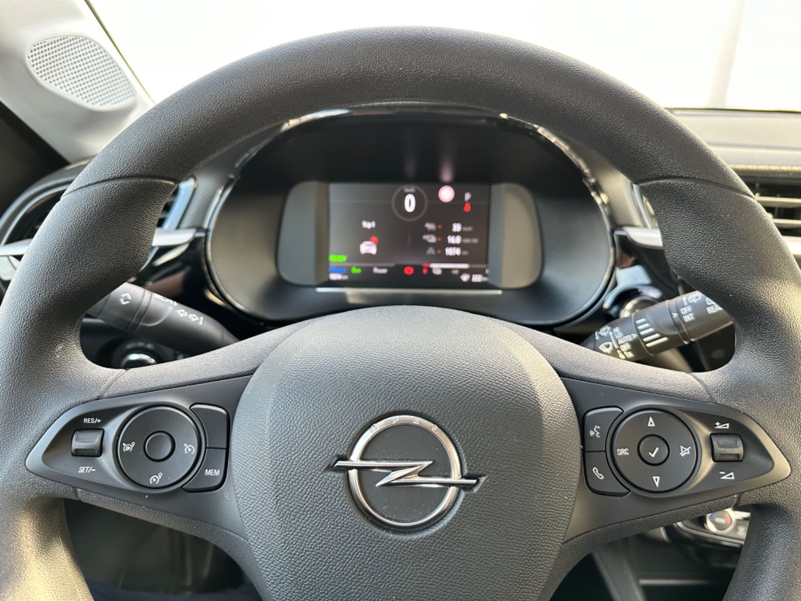 Fahrzeugabbildung Opel Corsa F e Edition*Allwetter*SHZ*Klimaautomatik