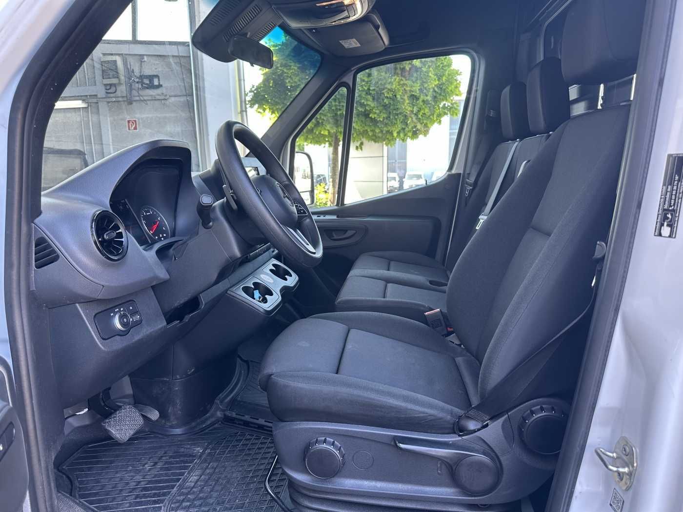 Fahrzeugabbildung Mercedes-Benz Sprinter 317 CDI 4325 9G Klima Kamera Schwing