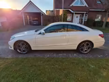 Mercedes-Benz E 200 Coupé E 200 - - Mercedes-Benz E 200: Sportwagen