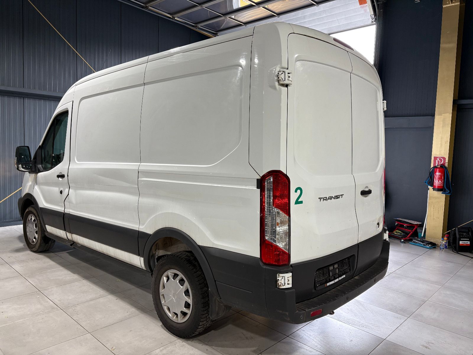 Fahrzeugabbildung Ford Transit Kasten 330 L2 H2Trend/3-SITZ/PDC/KLIMA/