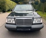 Mercedes-Benz Mercedes E 220 W 124 t Klima*Automatik*Benzin - Mercedes-Benz E 220 mit Benzin-Antrieb: Kombi