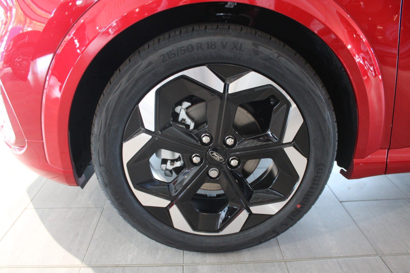 Fahrzeugabbildung Ford Puma 1,0 EcoBoost Hybrid ST-Line X Automatik LED