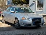 Audi A4 2.0 multitronic*TÜV neu*Klimaauto.*Navi*PDC - Audi A4 bis 5.000 Euro