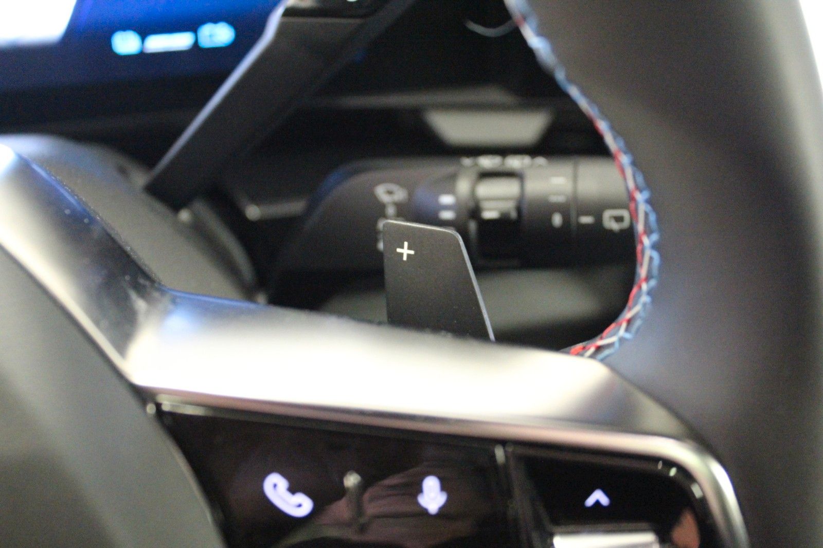 Fahrzeugabbildung Renault Austral E-Tech Full Hybrid 200 Techno Esprit Alp