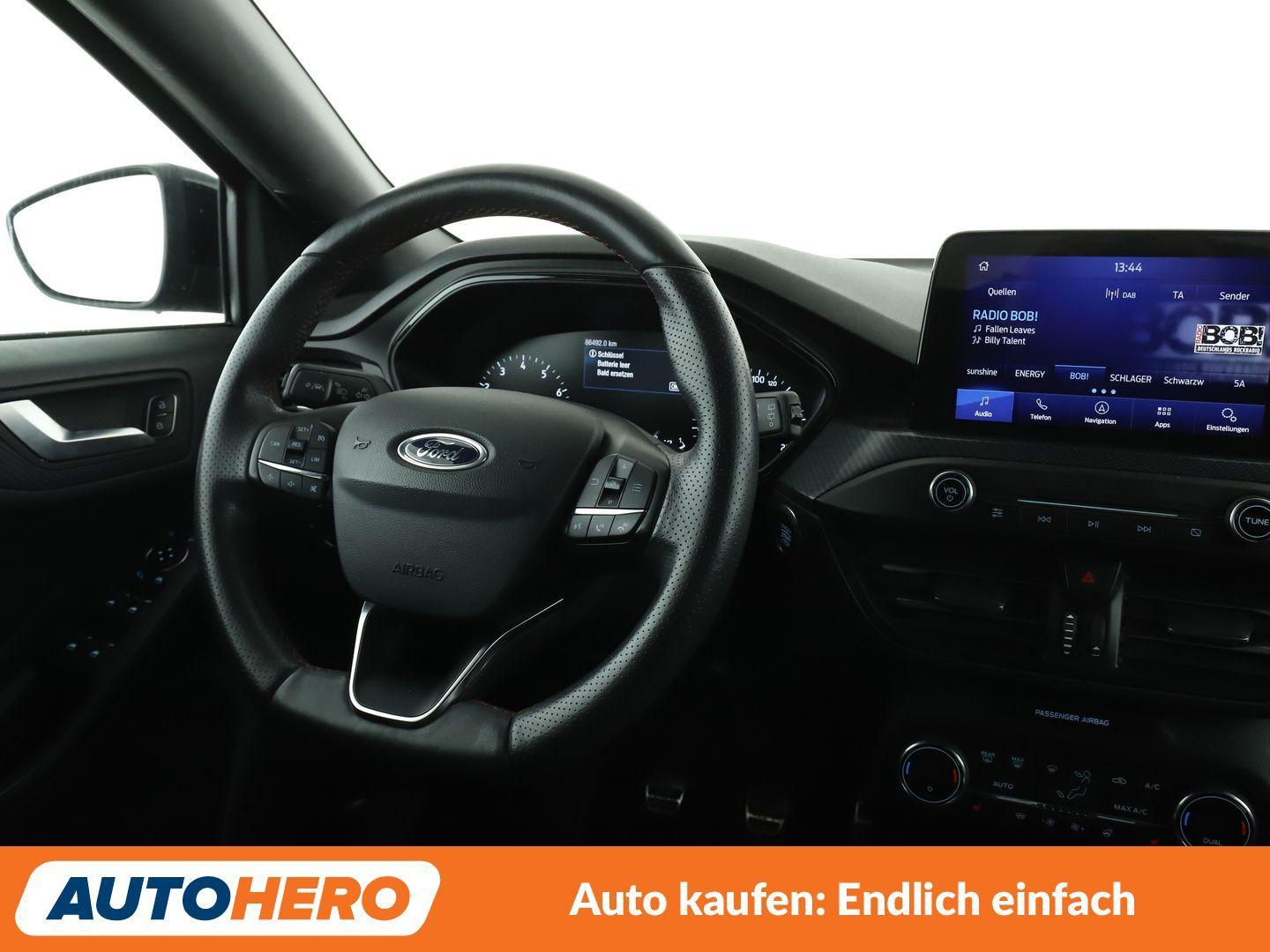 Ford Focus 1.0 EcoBoost ST-Line*NAVI*LED*TEMPO*CAM*