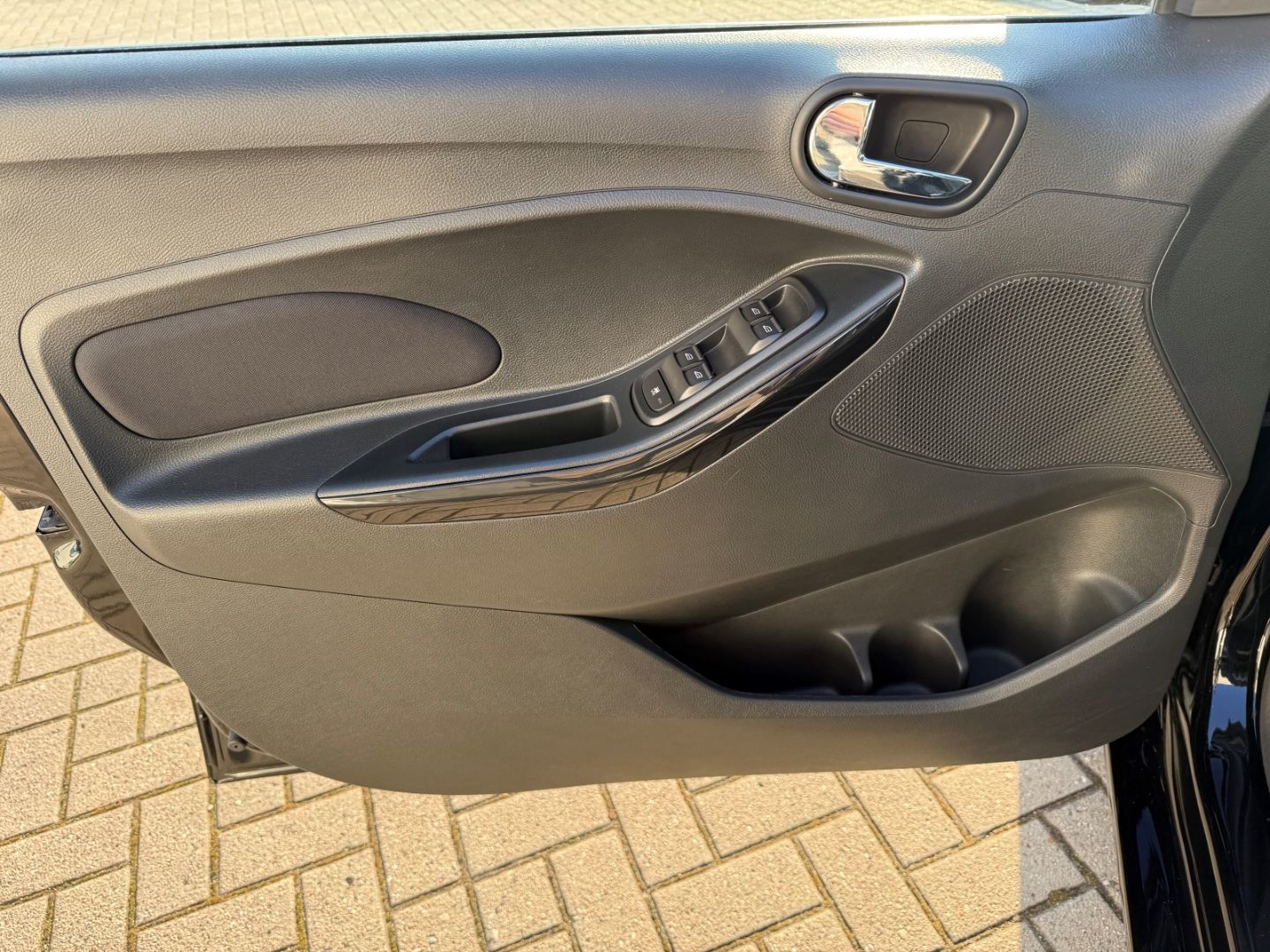 FORD Ka Cool & Connect BHZ SHZ . PDC Berganfahrass. K - Image 13