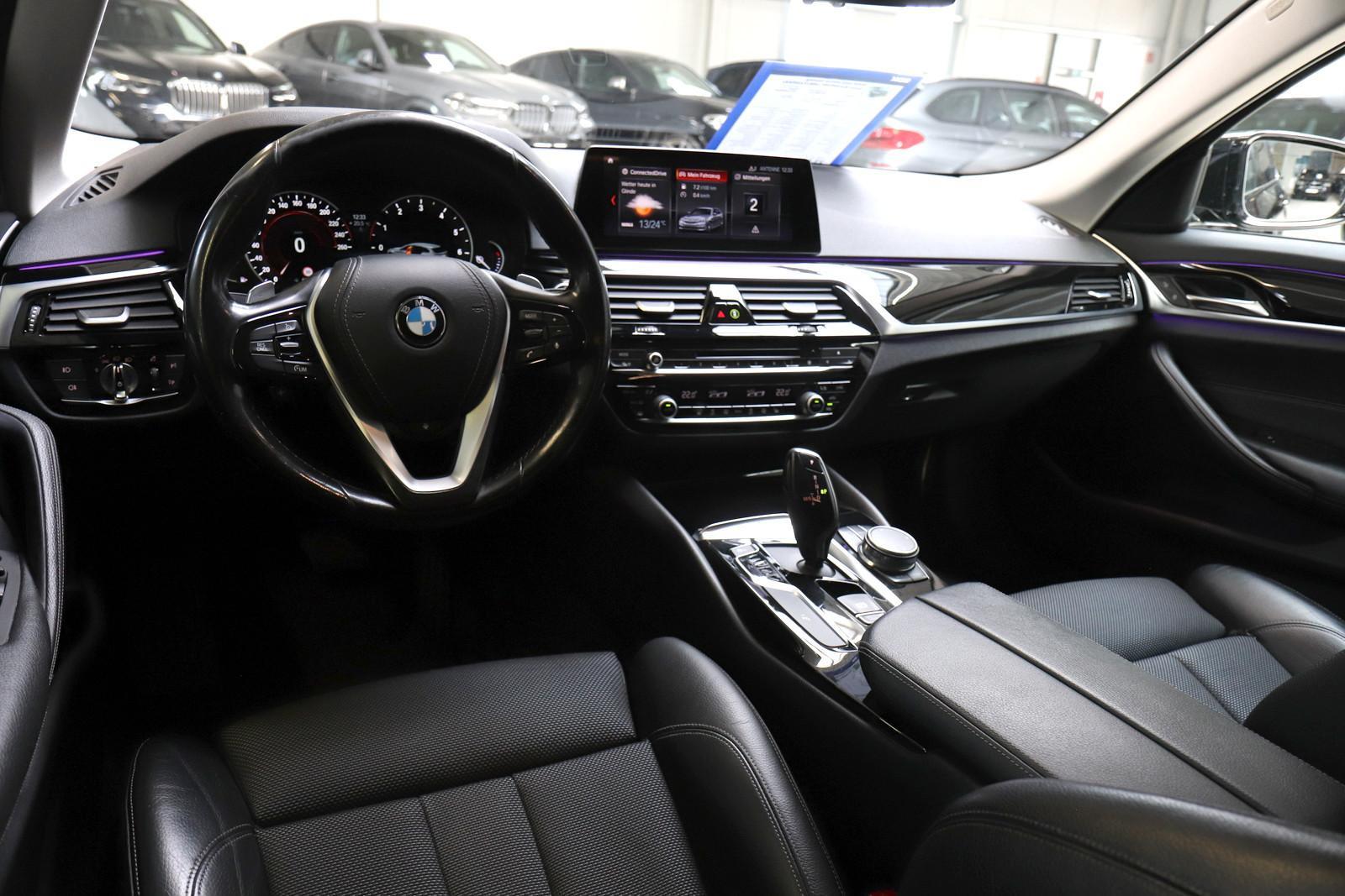 BMW 530i xDrive Touring Sport-Aut/SPORT LINE/KAMERA/
