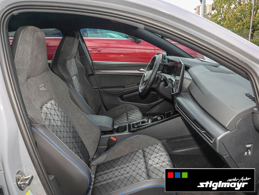 Volkswagen Golf VIII R-line 1.5 eTSI DSG ACC AHK LED NAVI foto 5