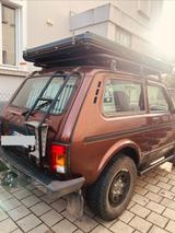 Lada Taiga - Lada Taiga mit Benzin-Antrieb: Allradantrieb