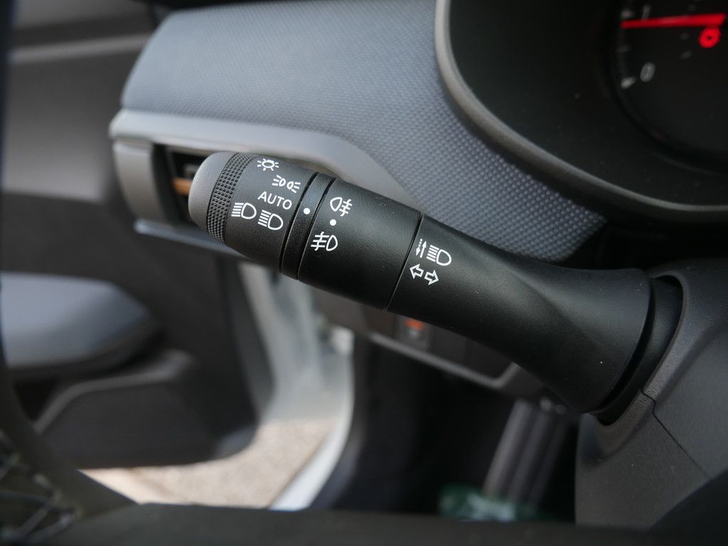 Fahrzeugabbildung Dacia Sandero Stepway Expression TCe 110