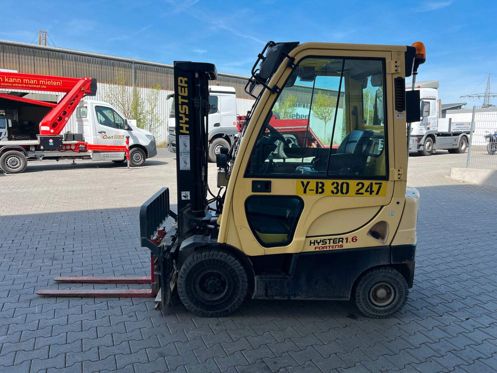 Fahrzeugabbildung Hyster H1.6 FT / Verstellgerät / HH: 4.45m / nur 434h