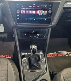 Volkswagen Tiguan - 12