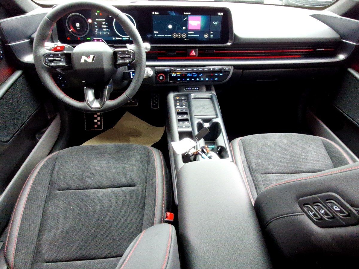 Hyundai IONIQ 6 – Bild 9