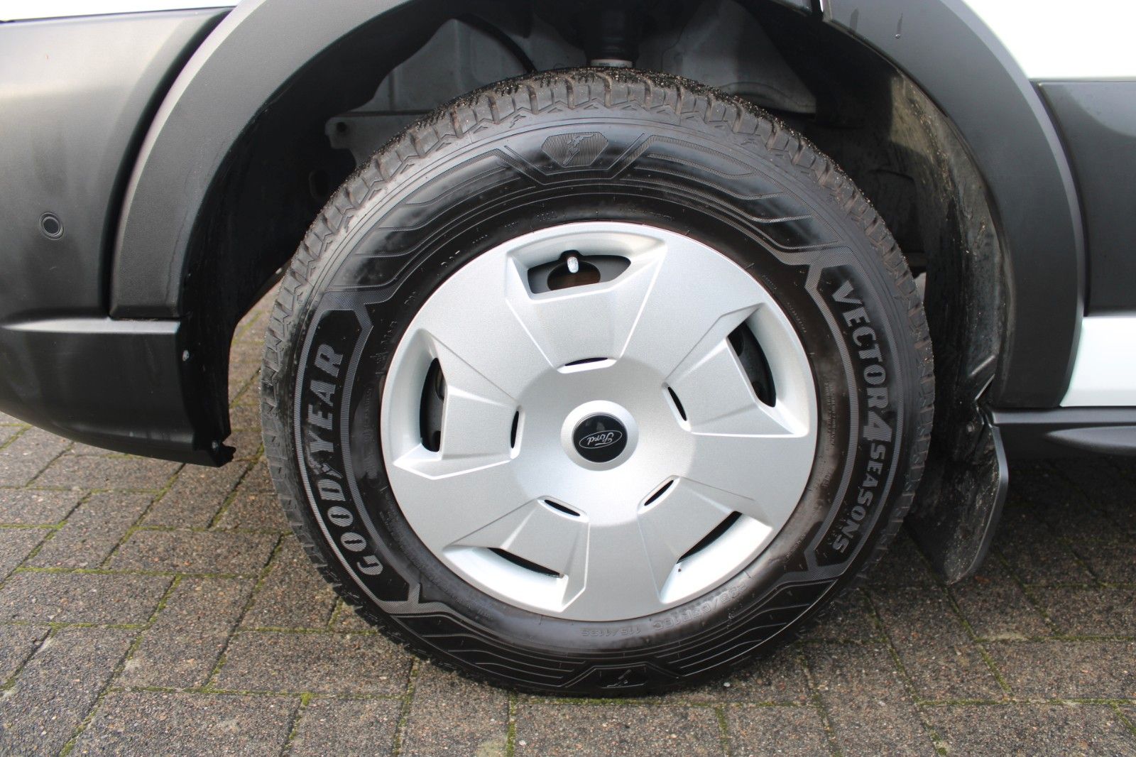 Fahrzeugabbildung Ford Transit L3 H3 TREND NAVI 360° ACC WinterPak uvm.