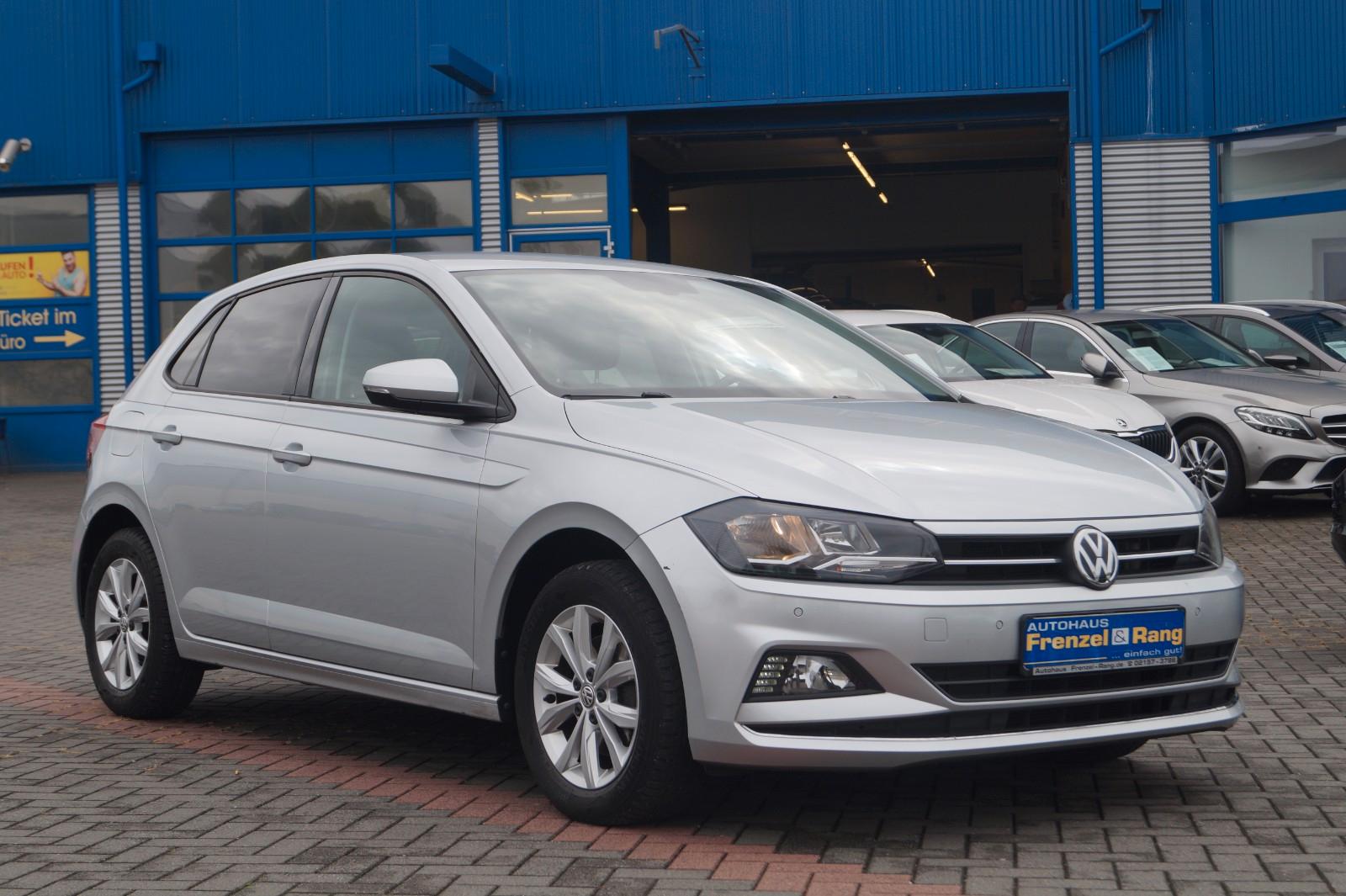 Volkswagen Polo VI Highline *Navi*Front*SHZ*PDC*DigiCock*