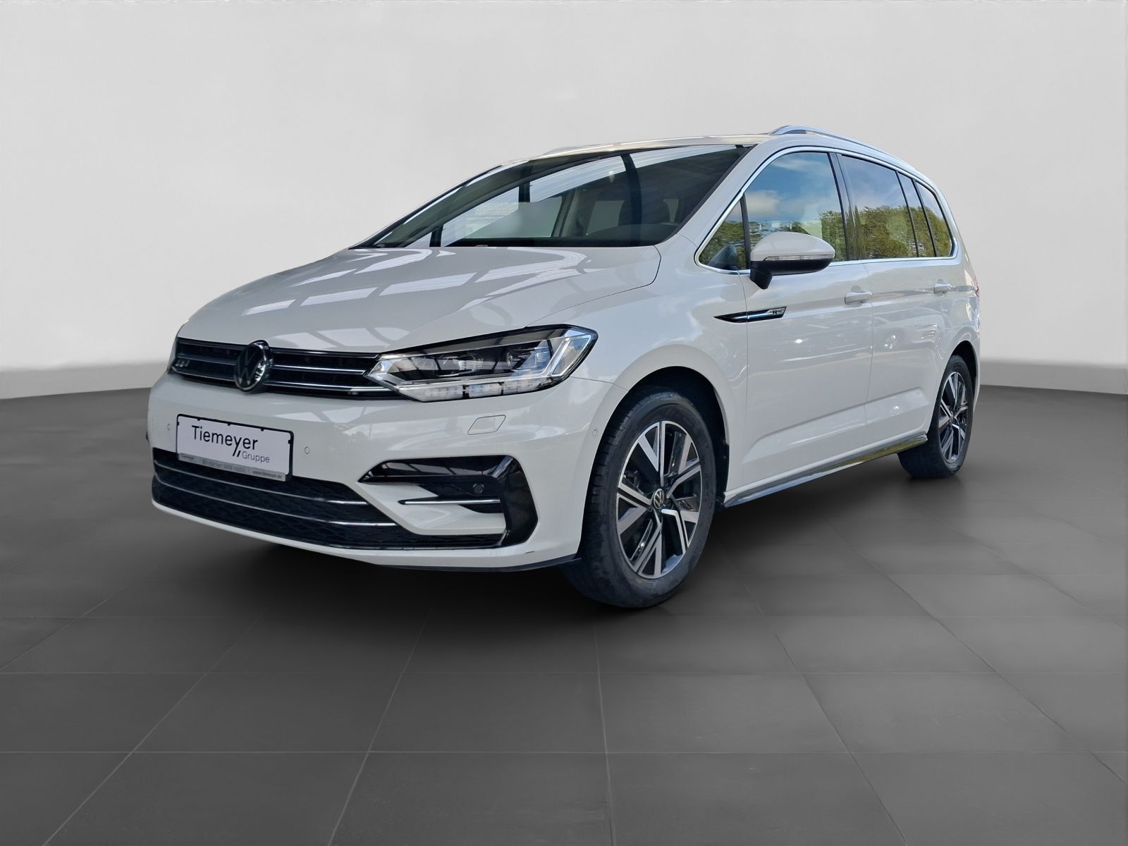Volkswagen Touran 1.5 TSI DSG R-LINE PANO DYNAUDIO ASSIST D foto 2