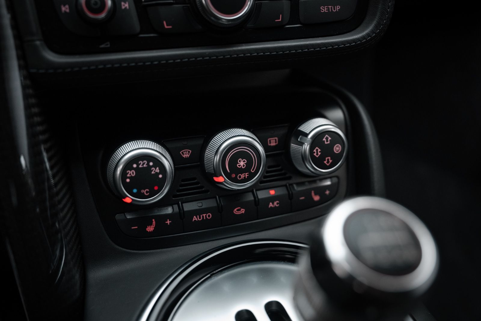 Fahrzeugabbildung Audi R8 Coupé HANDSCHALTUNG/B&O/CAM