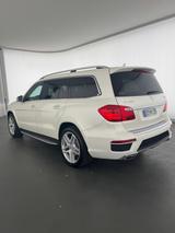 Mercedes-Benz GL 500 4MATIC - - Mercedes-Benz GL-Klasse mit Anhängerkupplung
