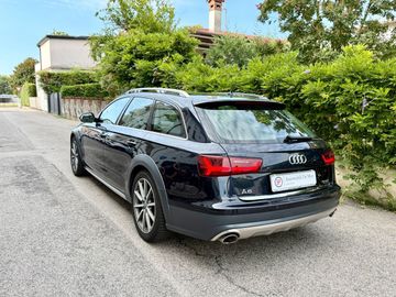 Audi A6 Allroad - 4