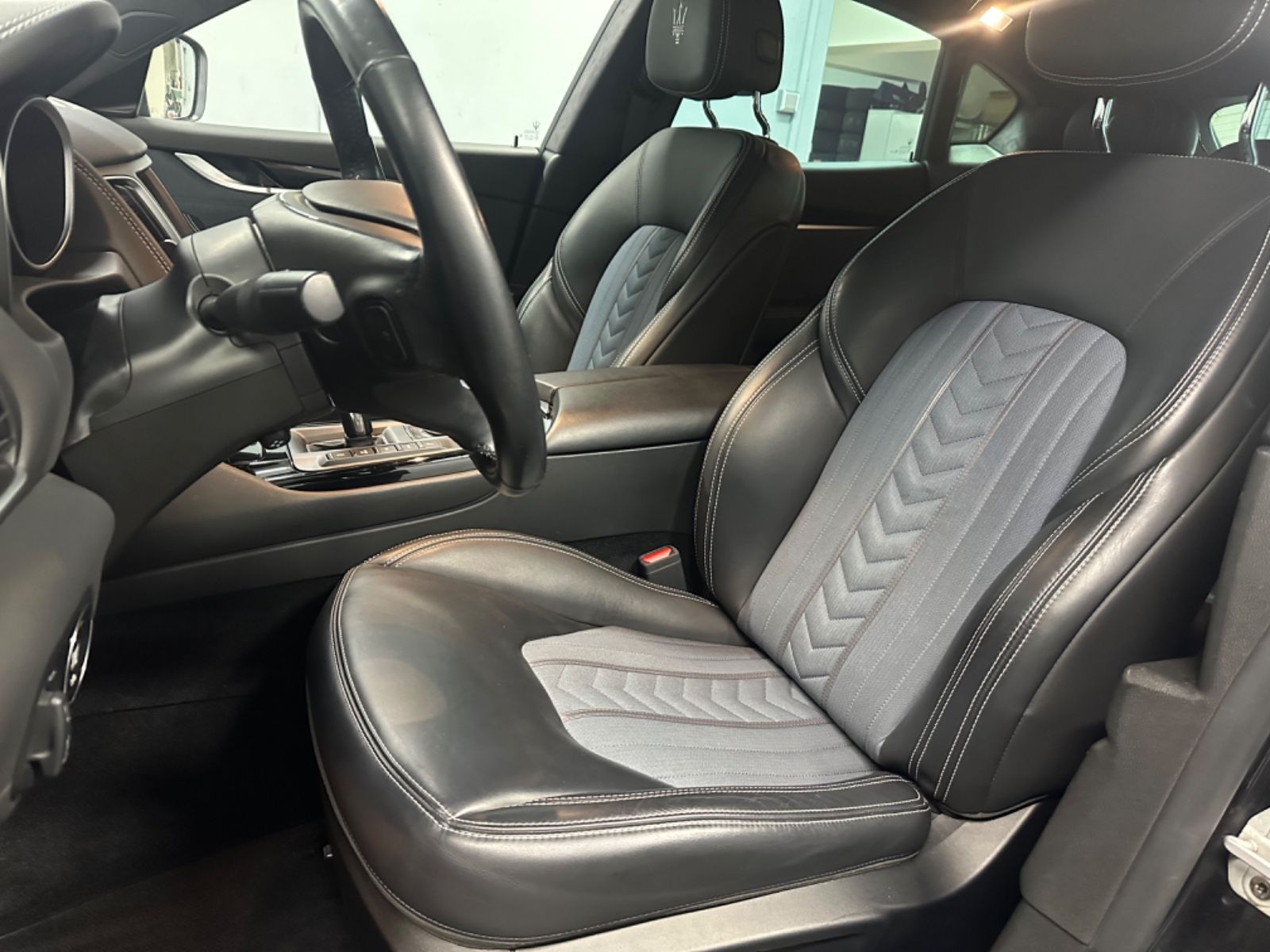 Fahrzeugabbildung Maserati Levante S Q4 GRANLUSSO*AHK*PANO*WINTER*SOFTCLOSE