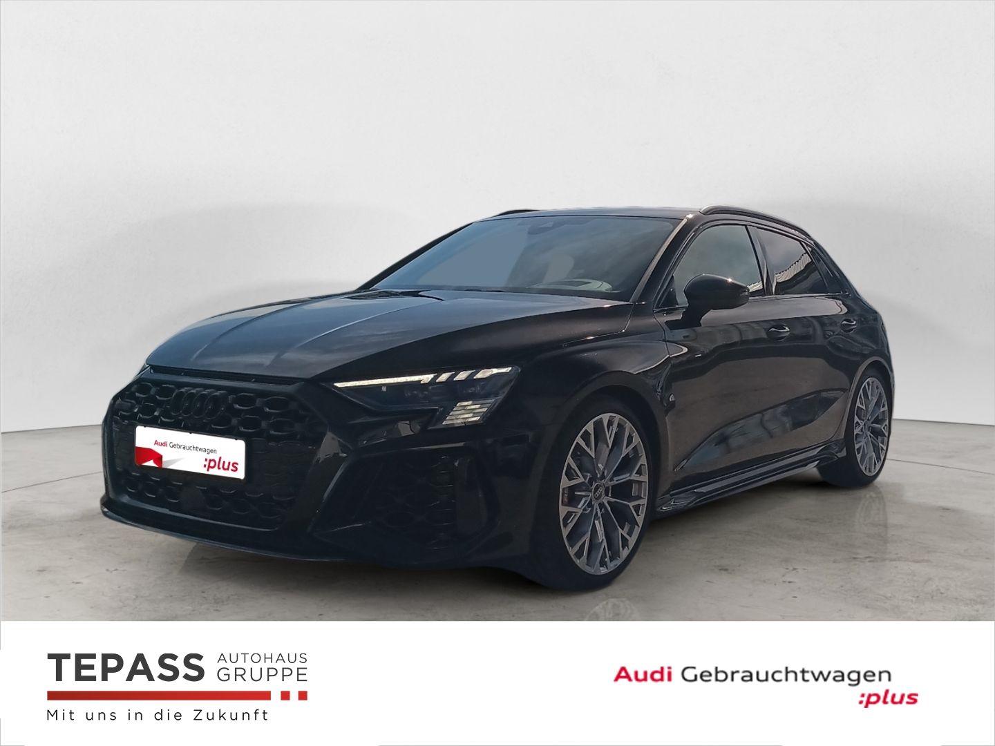 AUDI RS3 Sportback 2.5 TFSI NAVI MATRIX LED HUD SOUND