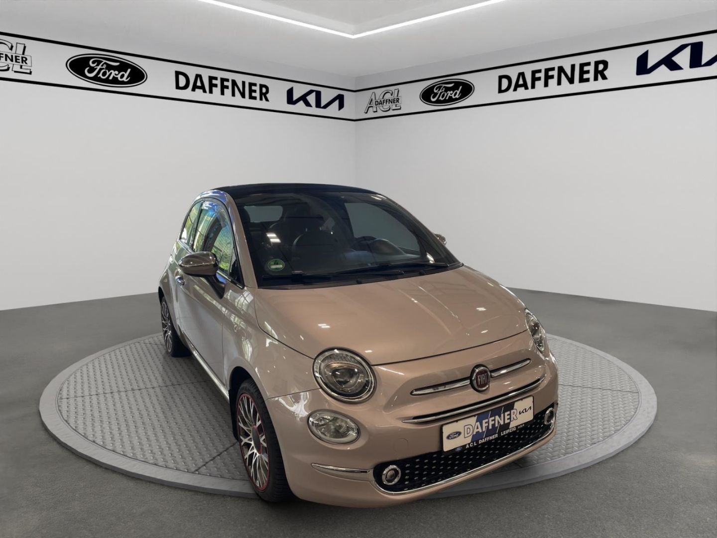 Fahrzeugabbildung Fiat 500 Star Faltdach PDC Tempomat Klima Allwetter