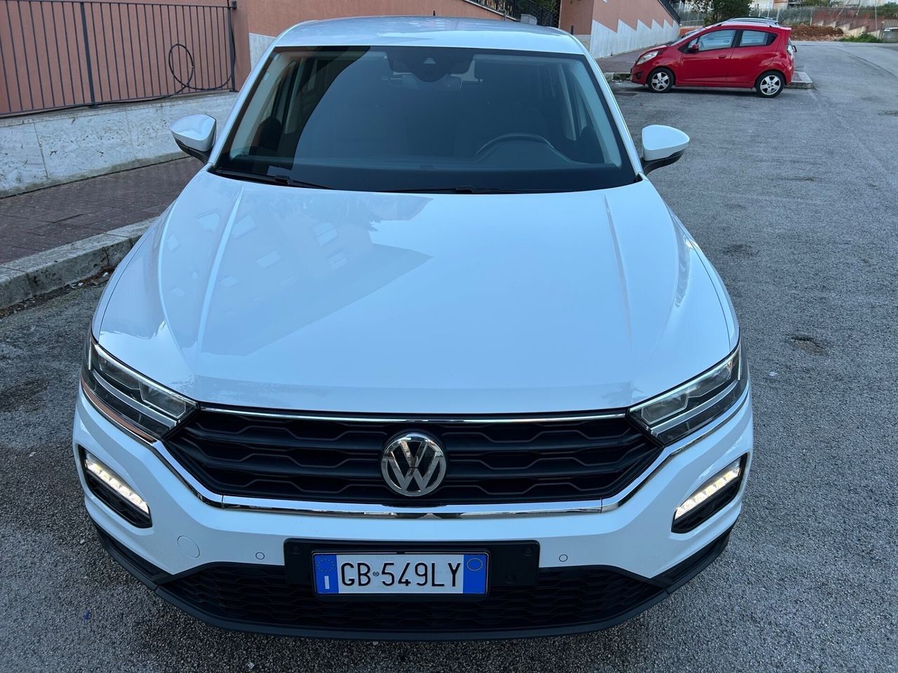 Volkswagen T-Roc 1.6 TDI BlueMotion unico propri imagem 3