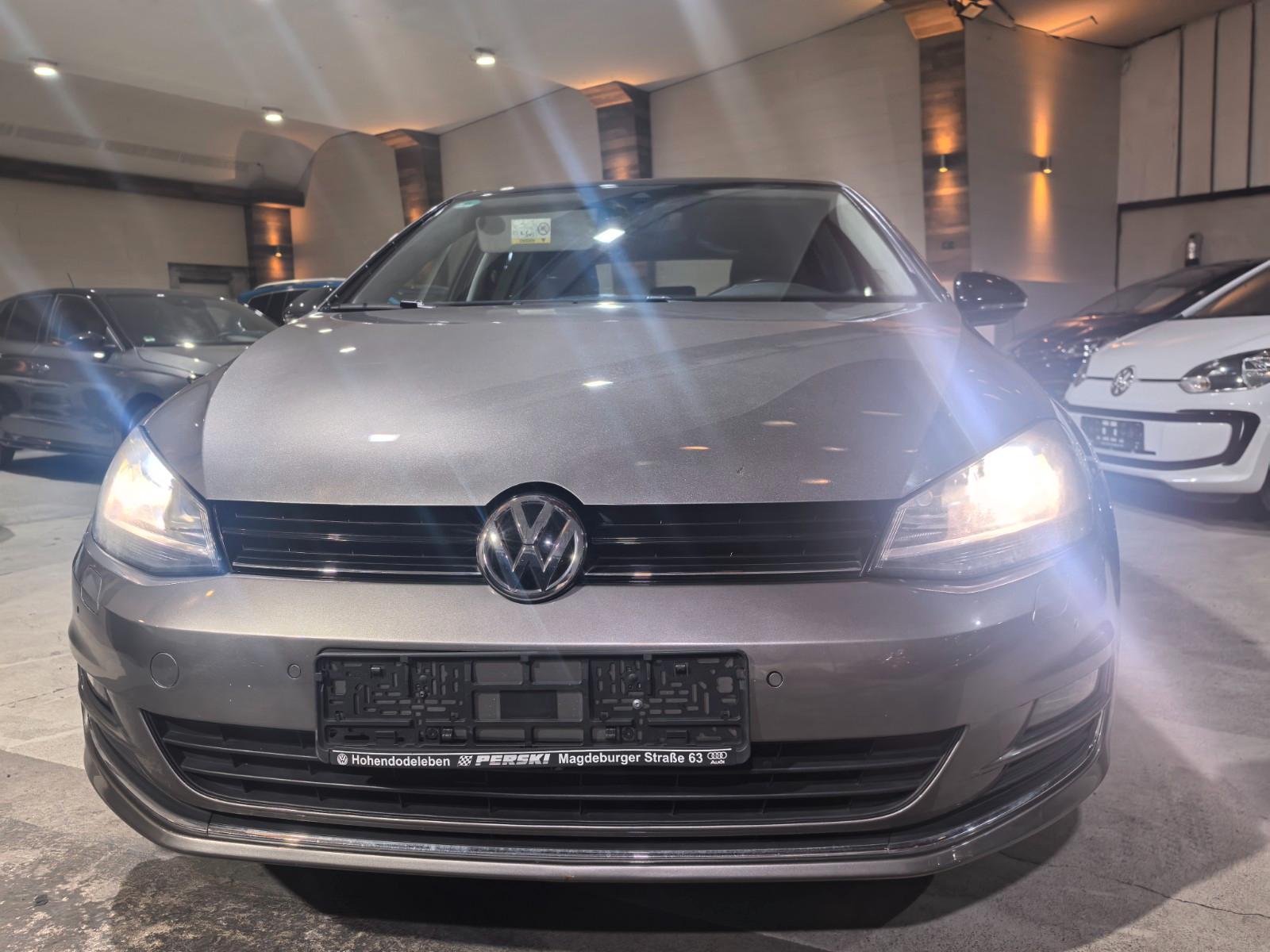 Volkswagen Golf VII Lim. Highline BMT Xenon/Schiebedach