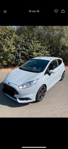 Ford Fiesta ST 200