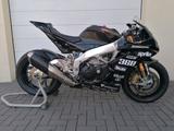 Aprilia RSV4 Factory APRC Rennstreckenmotorrad - APRILIA RSV4 FACTORY APRC