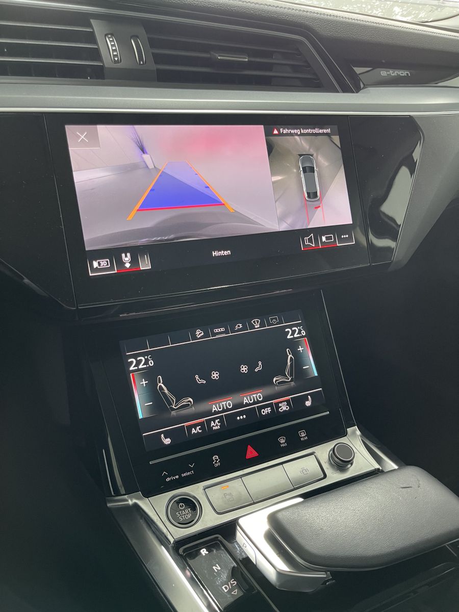 Fahrzeugabbildung Audi e-tron Sportback 55 Quattro*Leder*AHK*Matrix*HUD