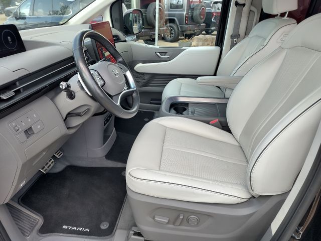 Hyundai STARIA 2.2 CRDi LIMITED EDITION 7-Sitzer