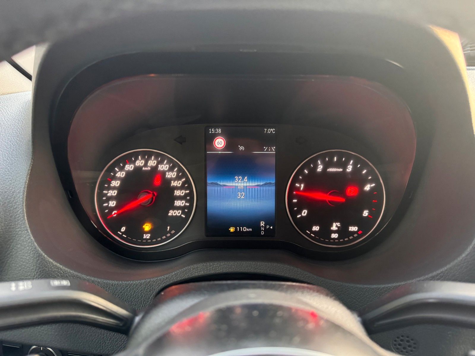 Fahrzeugabbildung Mercedes-Benz Sprinter 319 CDI 4325 Klima Kamera AHK LED