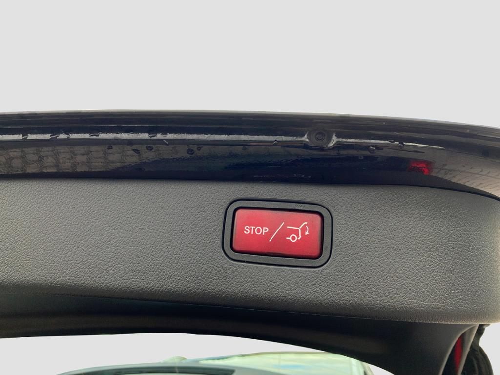 Fahrzeugabbildung Mercedes-Benz C 220 d T-Modell AMGLine*Kamera*AHK*AppleCarPlay