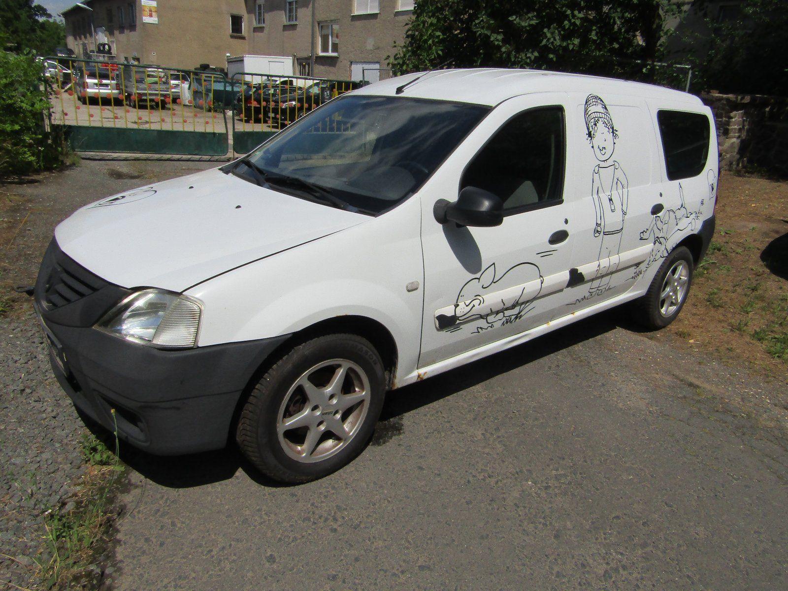 Dacia Logan 2009 — rear view