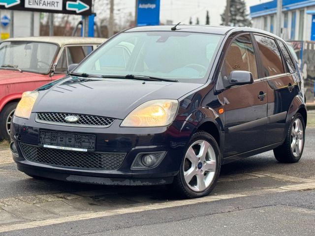 Ford Fiesta 1,6 TDCi /ZAHNRIEMEN/TÜV/NAVI/SCHIEBEDACH