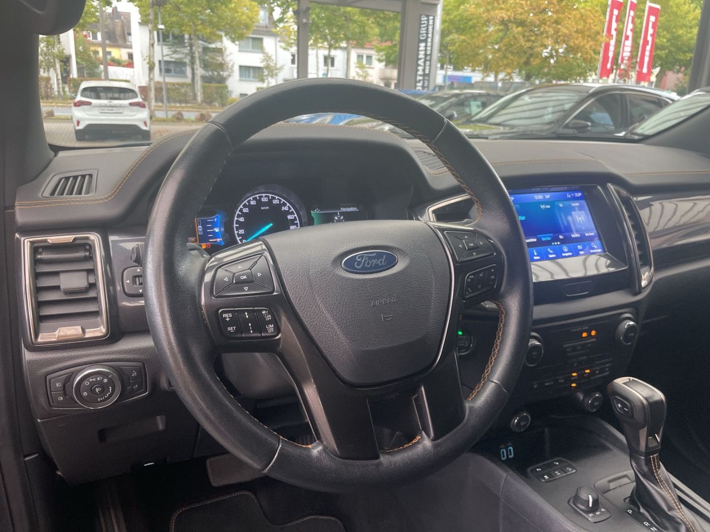 Fahrzeugabbildung Ford Ranger Wildtrak DoKa 4x4 2.0 TDCi AHK Navi Leder
