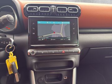 Citroën C3 Aircross 1.2 PureTech 130 Shine Navi+Leder