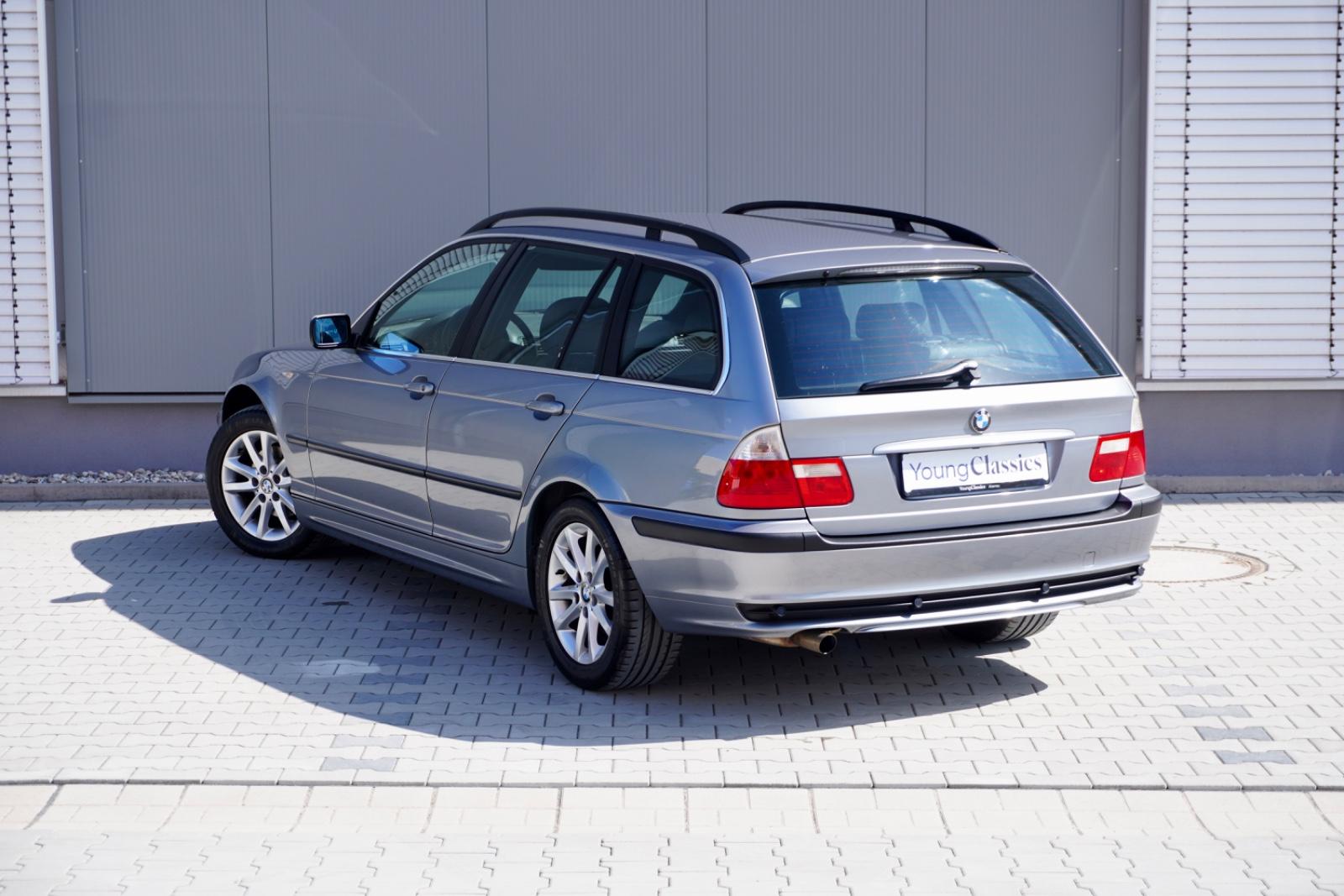BMW 316 2005 — салон