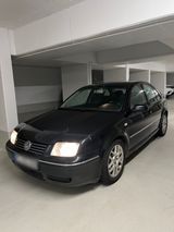 Volkswagen VW Bora 2.0 Benzin Schwarzes FESTPREIS! - Volkswagen Bora in Hamburg