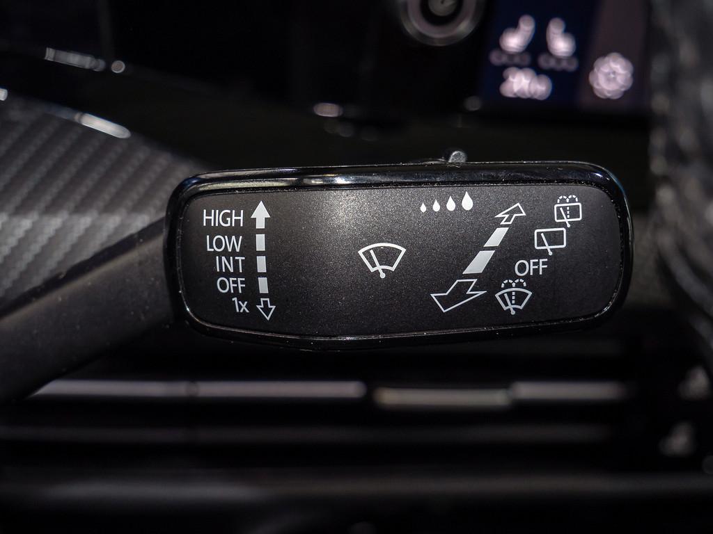 Volkswagen Golf VIII R-Line 1,5 l eTSI DSG LED KAMERA SHZ, миниатюра 14