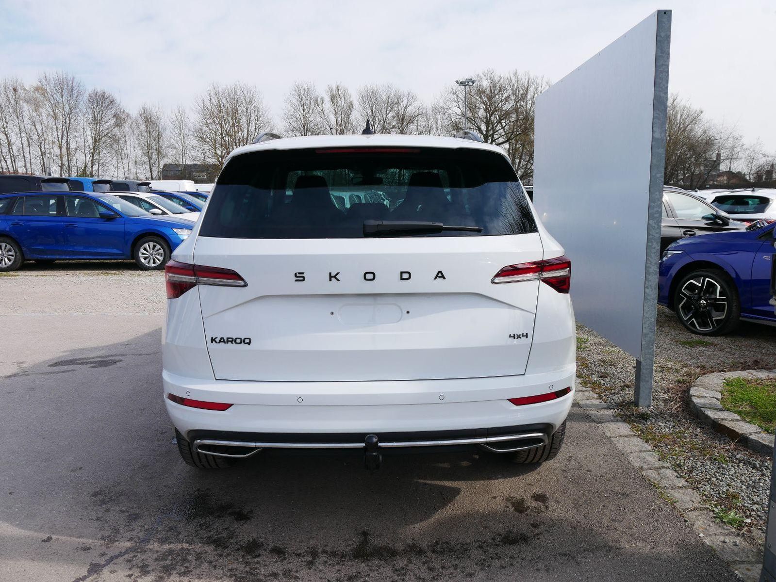 Skoda Karoq Sportline 2.0 TSI 4x4 DSG*ACC*AHK-SCHWENKB imagem 3