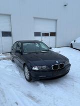 BMW E46 320d - BMW 320 aus 2000: 320d