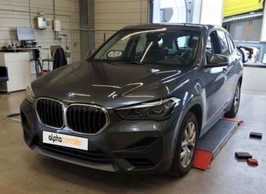 BMW X1 xDrive 25 e Advantage*LED*Navi*Panorama*Tempo