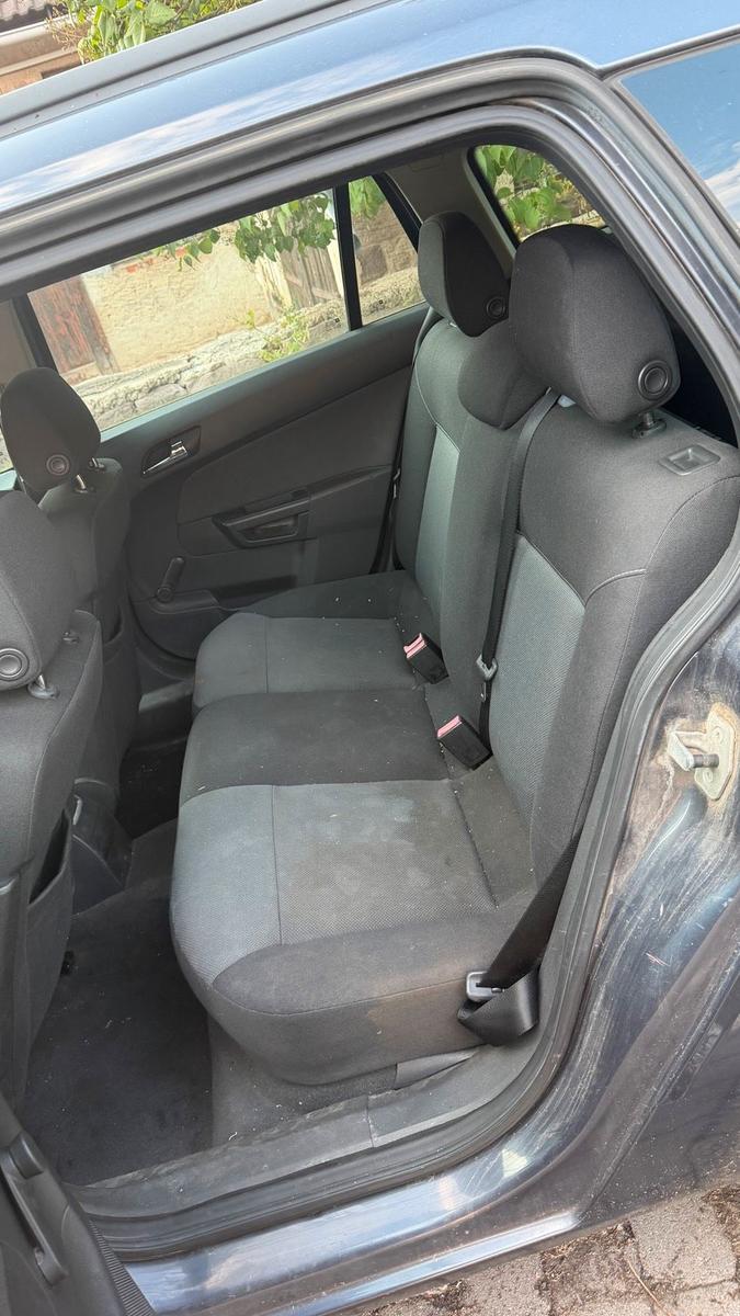 Opel Astra 2006 — photo 9