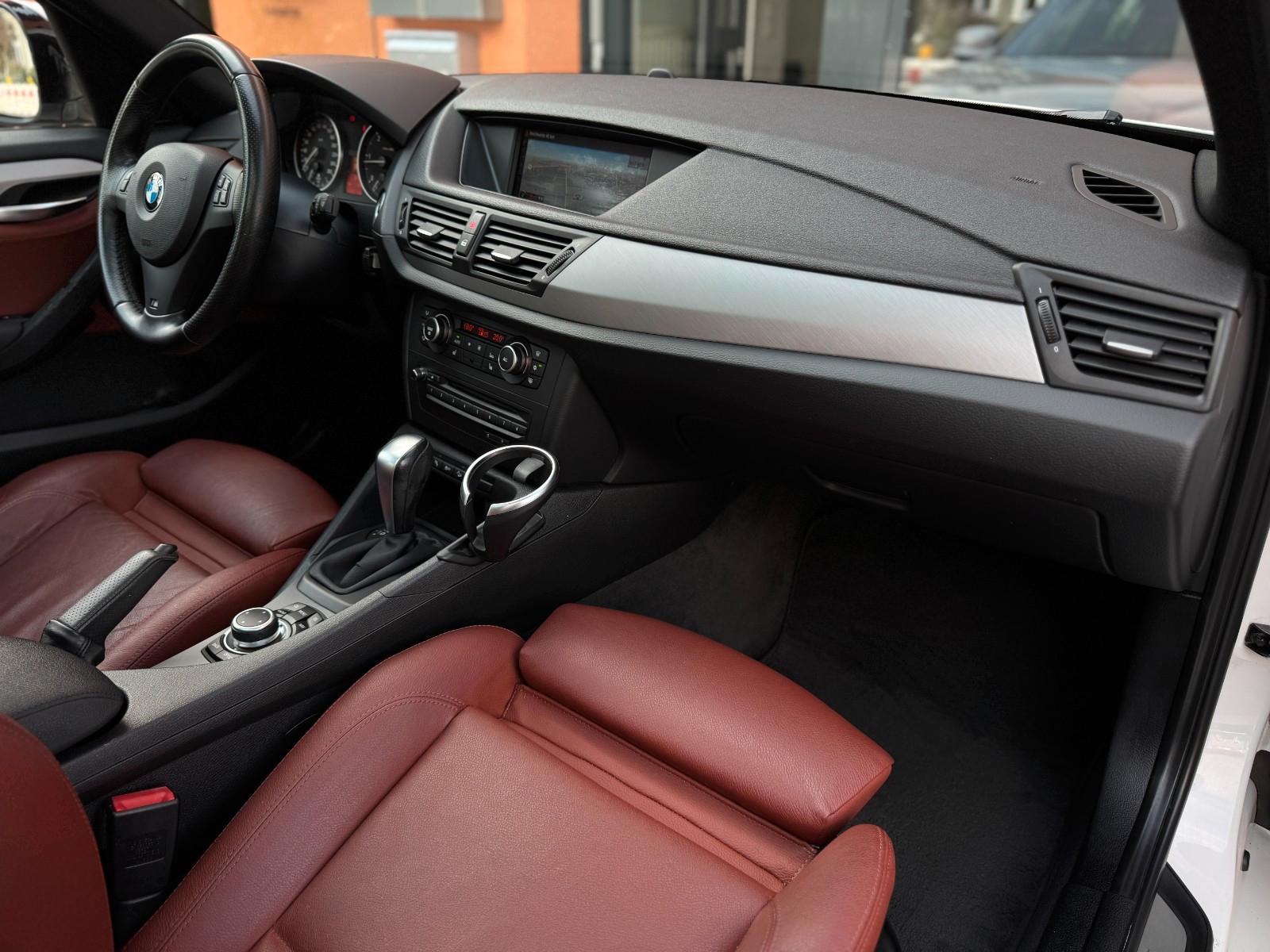 BMW X1 XDRIVE 25D - 204 ch - 4X4 - BVA - ATTELAGE - TOIT PANO