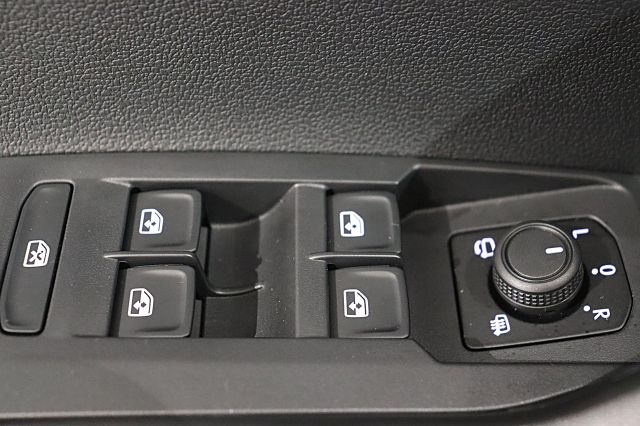 T-CROSS Life 1.0 TSI Anschlussgarantie ACC LED N