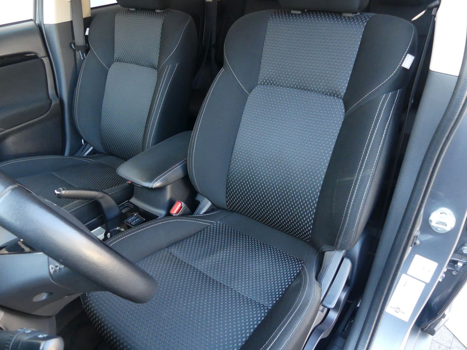 Fahrzeugabbildung Mitsubishi Outlander Diamant Edition 2WD*Gasanlage*Kamera*
